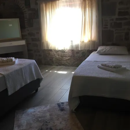 Hayat Alti Hotel Ayvalik